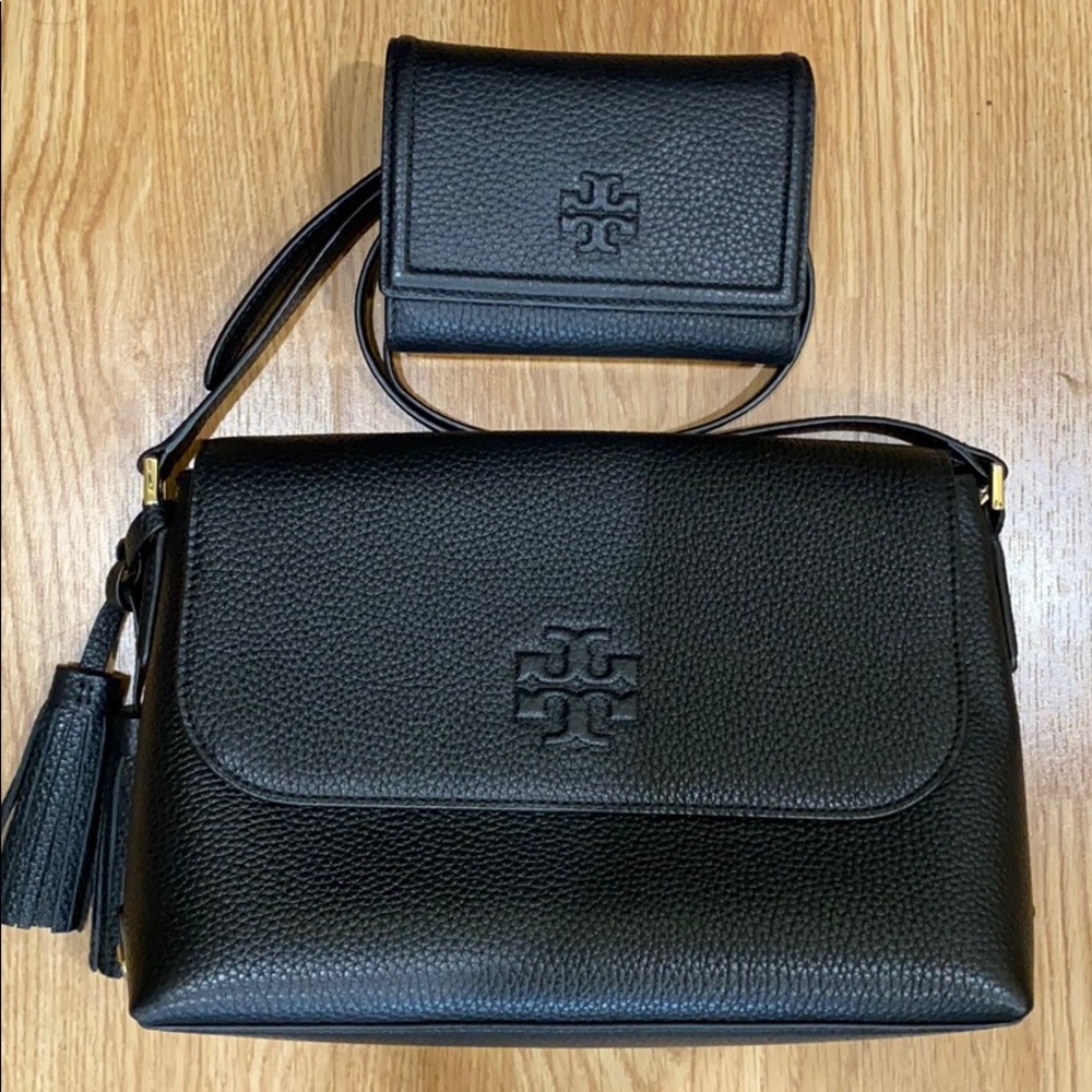Tory Burch Cross body w/ wallet
